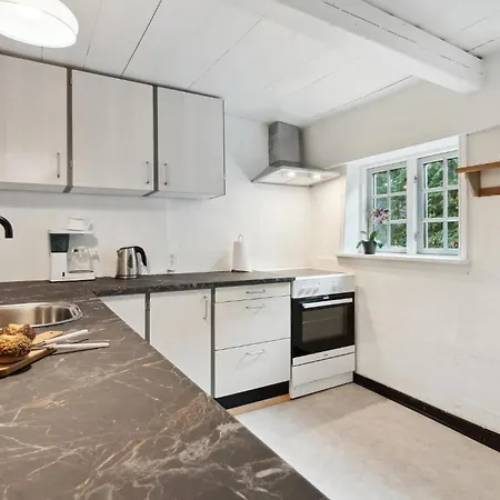 Awesome In With Kitchen בית נופש *